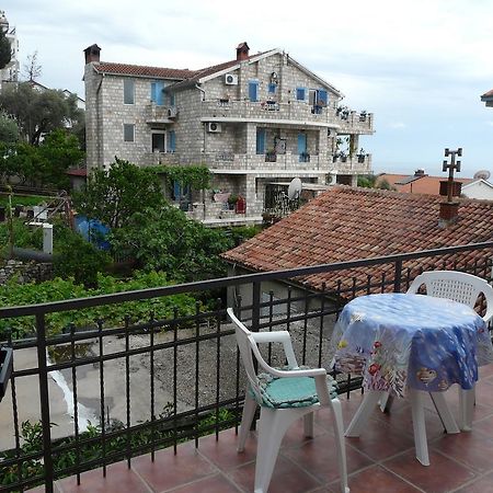 Guest House Zivkovic Ilha Sveti Stefan Exterior foto